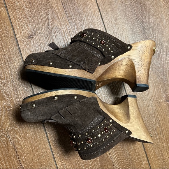 Michael Kors Suede Clogs - Picture 5 of 8